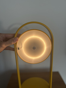 Pedrali juhtmevaba lamp Giravolta (3 foto / 6)