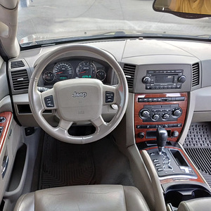 M/V: Jeep Grand Cherokee 3.0crd 160kw , atm 2005 (7 foto / 15)