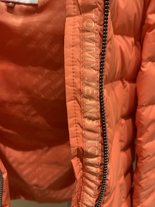 Tommy Jeans jope (5 foto / 6)