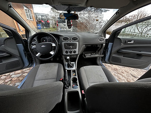Ford Focus 1.6 74kw (8 foto / 10)