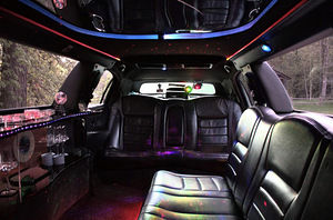 Limusiin LINCOLN TOWN CAR B-kat (3 foto / 4)
