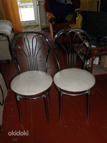 Два стула. (фото #1)