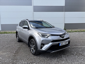 Toyota Rav-4 (3 фото из 15)
