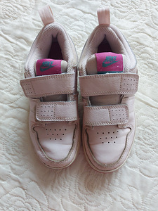 Кроссовки Nike (2 фото из 3)