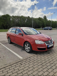 Volkswagen Golf V Variant 1.9 TDI автомат, 2008 (2 фото из 10)