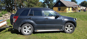 Suzuki Grand Vitara (2 foto / 8)