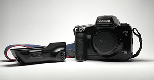 CANON EOS 5 35mm film camera (4 foto / 4)