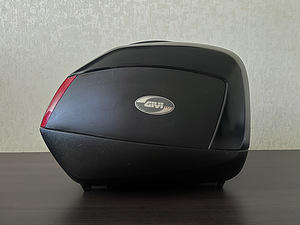 GIVI V35 Kohvri komplekt 2tk (7 foto / 8)