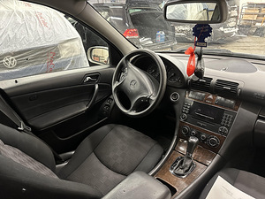 MERCEDES-BENZ C 200 CDI (11 foto / 12)