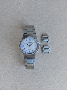 Часы CASIO (4 фото из 4)