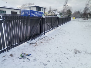Metallist moodulaiad, lippaed, materjalid ja paigaldus (5 foto / 10)