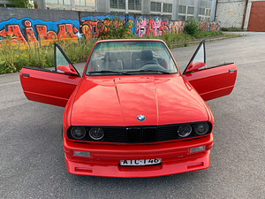 E30 BMW 320 Cabrio (6 фото из 13)