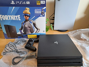 Playstation 4 Pro 1TB (1 foto / 5)