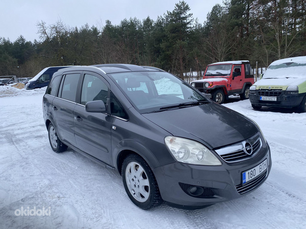 Opel Zafira (фото #2)