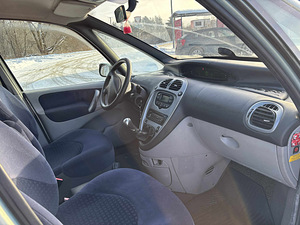 Citroen Xsara Picasso (5 foto / 6)