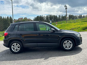 Volkswagen Tiguan (6 foto / 10)