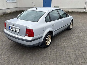 Volkswagen Passat (4 foto / 6)