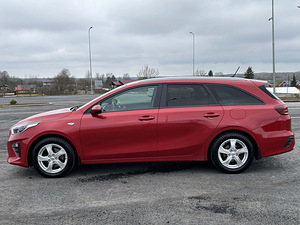 Kia Ceed (8 foto / 13)