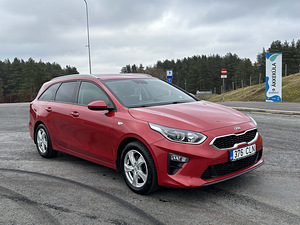 Kia Ceed (2 foto / 13)