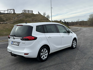 Opel Zafira (4 foto / 11)