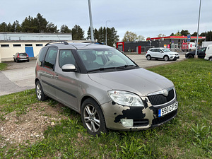 Skoda Roomster (3 foto / 4)