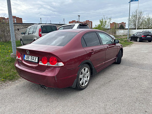 Honda Civic (4 foto / 6)