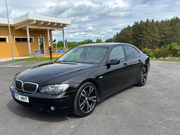 BMW 730