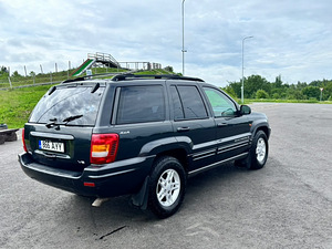 Jeep Grand Cherokee (4 foto / 8)