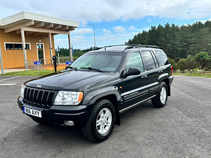 Jeep Grand Cherokee (2 foto / 8)