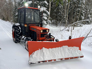KUBOTA L245DT + LISASEADMED (2 foto / 10)