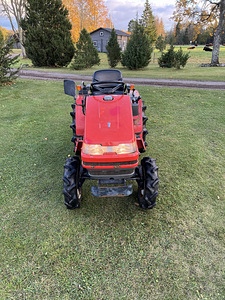 Yanmar Ke-3 väiketraktor + Mullafrees (3 foto / 10)