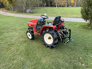 Yanmar Ke-3 väiketraktor + Mullafrees (4 foto / 10)