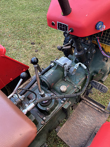 VÄIKETRAKTOR XiNGTAI 12HP (9 foto / 10)