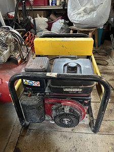 SDMO LX 7500 T GENERAATOR (4 foto / 6)