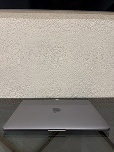 Uueväärne Macbook Pro M2, Battery 100%, Garantii! (3 foto / 5)