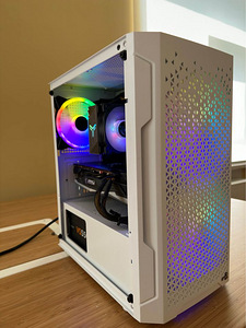 Lauaarvuti Ryzen 5 3600 / RX 6600 XT / B450 / 16GB / SSD / (2 foto / 4)
