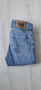 Tommy Hilfiger teksad suurus 128 (2 foto / 2)