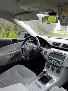 Volkswagen Passat (5 foto / 5)