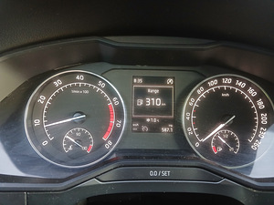 Skoda Superb (6 фото из 6)