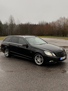 Mercedes E350 170kw (7 фото из 15)