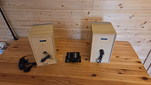 Võimendi ja kõlarid Sansui (4 foto / 6)