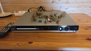 Kodukino ressiiver Philips (2 foto / 5)