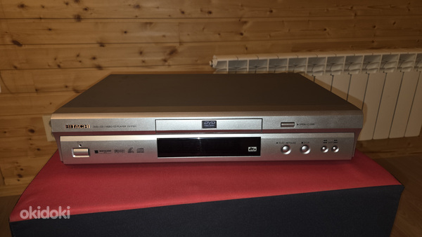CD-проигрыватель Hitachi