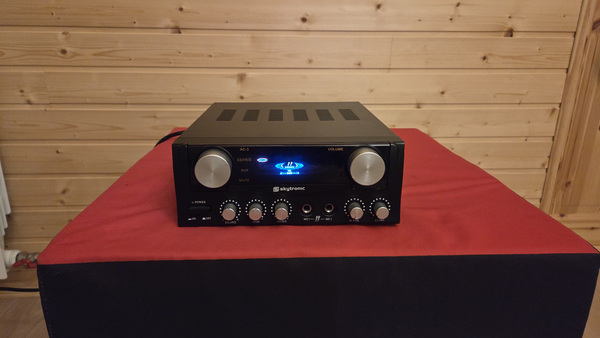 Компактный усилитель Skytronic Караоке