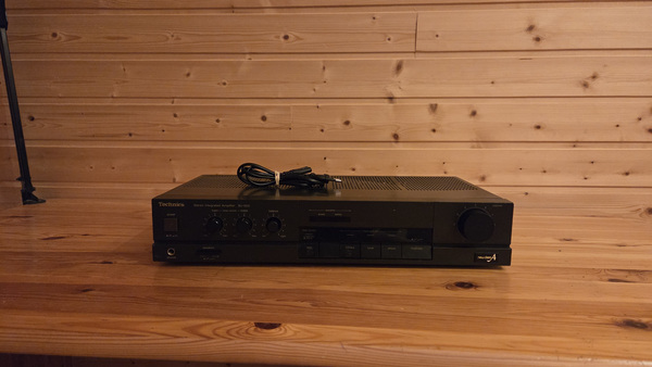 Stereo võimendi Technics