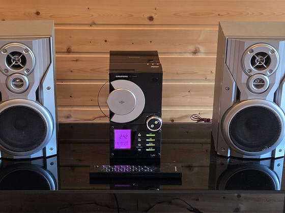 Музыкальный центр Grundig