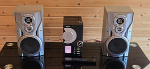 Музыкальный центр Grundig (2 фото из 3)