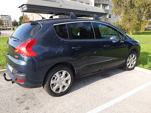 Минивэн Peugeot 3008 эко (4 фото из 9)