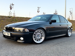 BMW E39 540i 4.4 V8 6manu (7 foto / 11)
