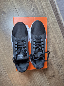 Nike naiste jooksujalatsid (2 foto / 5)
